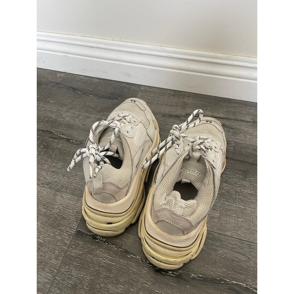 Authentic Balenciaga Triple S Sneakers women size 36 - Picture 3 of 4